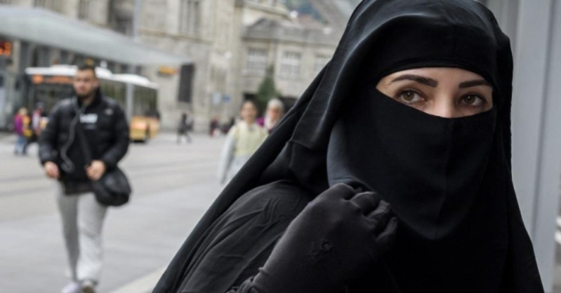 اليمين-المتطرف-يدفع-بقانون-حظر-النقاب-في-البرتغال-إلى-الواجهة