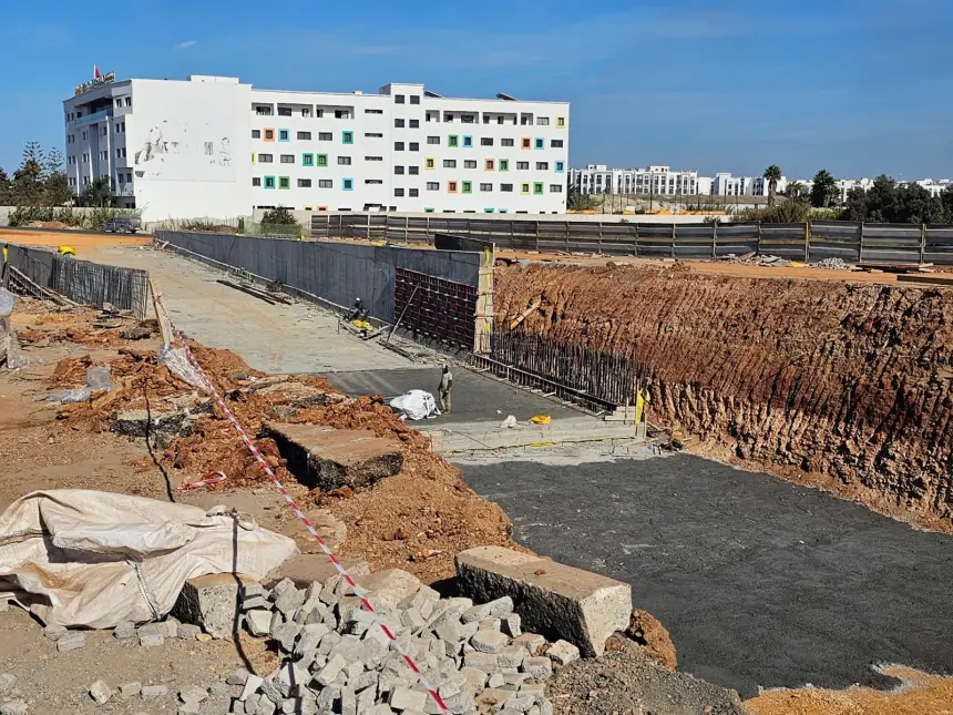 بعد-سنوات-من-المعاناة.-مشروع-نفق-“عين-عتيق”-يسابق-الزمن-لتغيير-ملامح-حركة-السير-بمحور-تمارة-الصخيرات