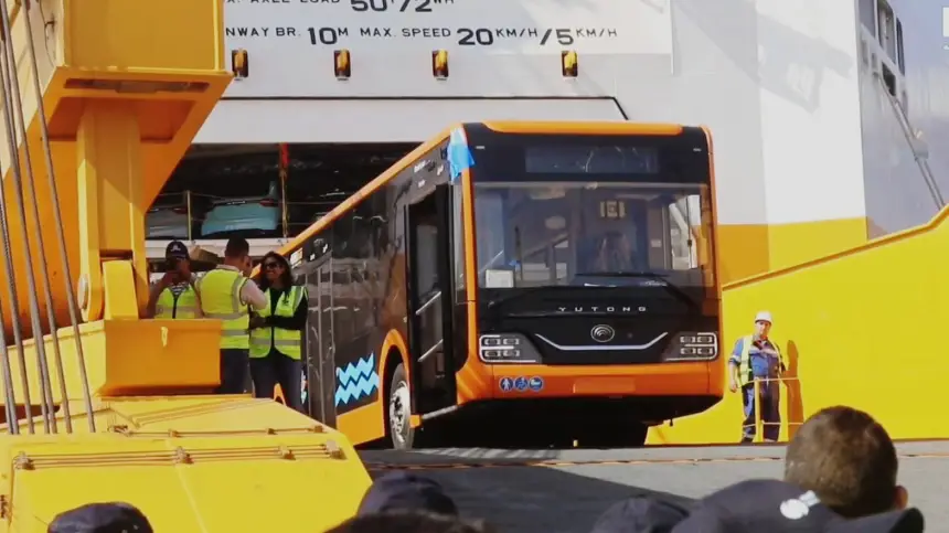 أكادير.-70-حافلة-جديدة-تفتح-عهد-النقل-الحضري-المستدام-بحضور-الوالي-أمزازي