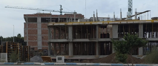 الإدارة-تعيق-التنمية:-أزمة-الربط-بالماء-والكهرباء-في-الناظور-مستمرة