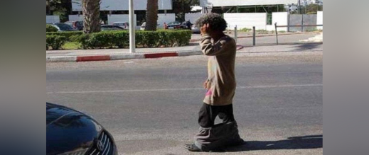 شارع-طنجة-بالناظور-يناشد-السلطات-لوقف-تصرفات-مختل-عقلي