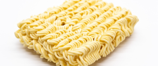 وجبة-“نودلز”-تودي-بحياة-طفلة-تبلغ-11-عامًا