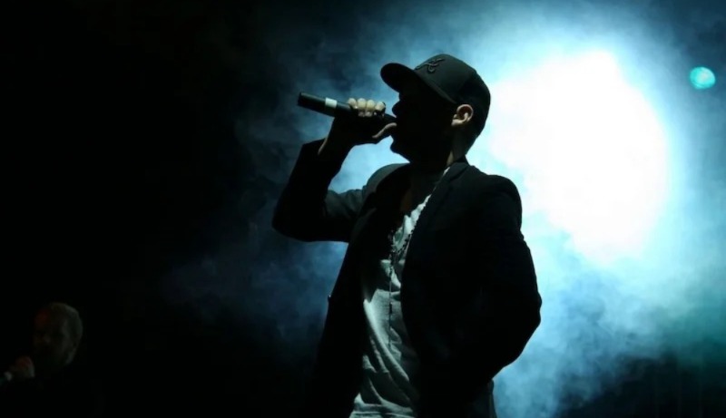 فنان-راب-ينحدر-من-الدريوش-يدخل-السجن-بعد-تجاوز-نقطة-تفتيش-في-برشلونة