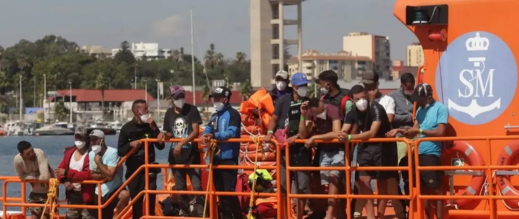 المغرب-ينجح-في-استصدار-تسليم-مشتبه-به-في-شبكة-تهريب-مهاجرين-بإسبانيا