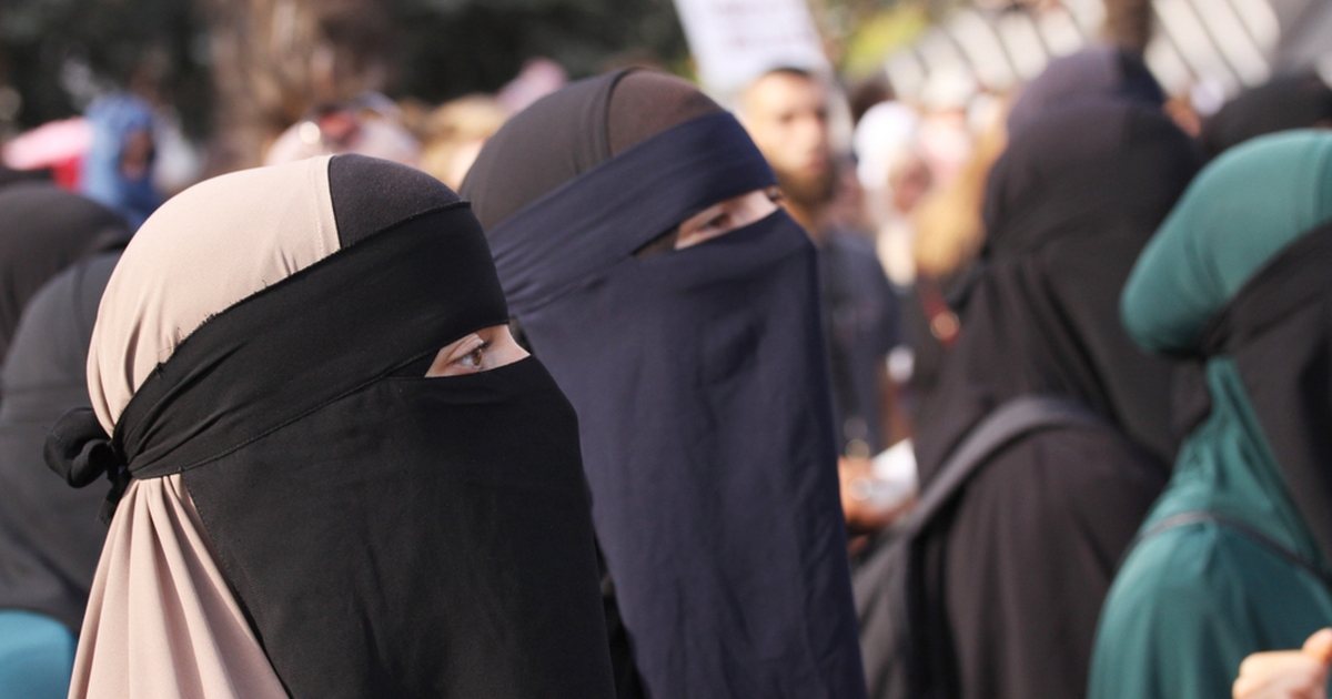 الجالية-المسلمة-بمليلية-المحتلة-ترحب-برفض-الحكومة-لمقترح-حظر-النقاب