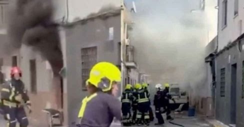 مهاجر-مغربي-يغامر-بحياته-وينقذ-أسرة-من-حريق-مروّع-بإشبيلية