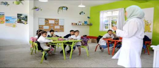 أستاذة-تتعرض-لهجوم-داخل-حجرة-الدرس-من-طرف-جدة-تلميذة