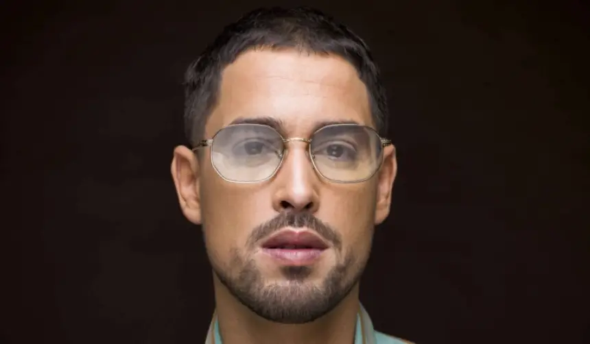 “لارتيست”-يعلن-اعتزاله-الغناء-للمرة-الثانية-في-مسيرته