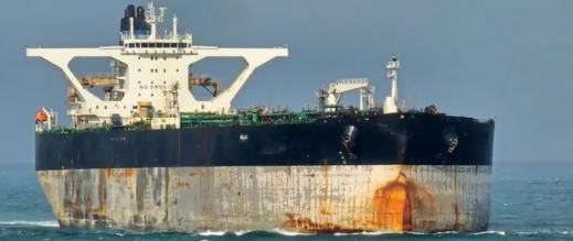 الولايات-المتحدة-تستولي-على-ناقلة-نفط-روسية.-هل-تقترب-ساعة-صدام-واشنطن-مع-موسكو؟