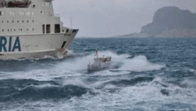 الاضطراب-الجوي-يوقف-الحركة-بميناء-طنجة-المتوسط