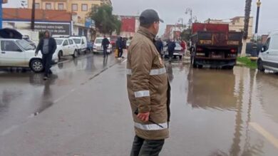 بتعليمات-ملكية.-القوات-المسلحة-تنصب-خيامًا-لإيواء-متضرري-فيضانات-القصر-الكبير