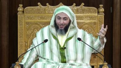 الدكتور-سعيد-الكملي-يلقي-محاضرة-علمية-بالناظور