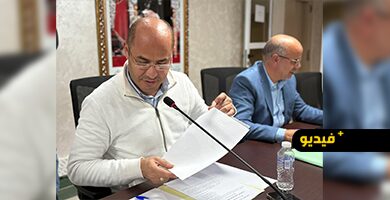 أزواغ-يثير-إشكالية-بطائق-الأشخاص-في-وضعية-إعاقة-بالنقل-الحضري-خلال-أشغال-“الناظور-الكبرى”