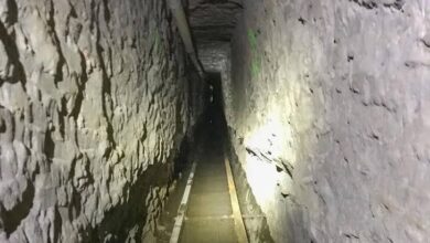 مستجدات-“نفق-التهريب”-بسبتة-تهز-إسبانيا.-متورطون-يكشفون:-“كان-طريقنا-معبداً-بتواطؤ-مع-عناصر-من-الحرس-المدني”