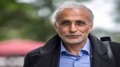 من-محاضرات-الفكر-إلى-قفص-الاتهام.-نهاية-قضائية-قاسية-للمفكر-الإسلامي-لطارق-رمضان