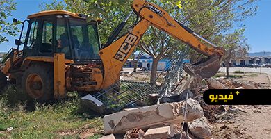 السلطات-المختصة-بأركمان-تشرع-في-هدم-المباني-الآيلة-للسقوط