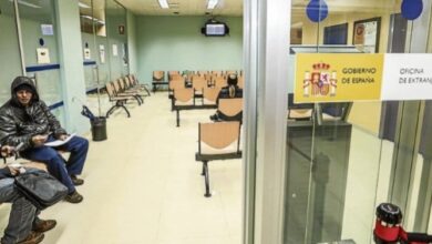 إضراب-شامل-بمكاتب-الهجرة-الإسبانية-يعطل-تسوية-ملفات-الإقامة-والعمل