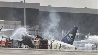 هجوم-حوثي-على-مطار-الرياض-يخلف-3-قتلى-بينهم-طيار-وأضرارا-بطائرة-سعودية